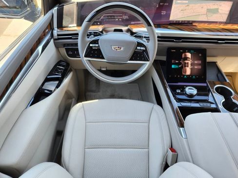 New 2026 Cadillac Escalade Platinum Sport AWD/4WD image 11