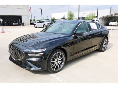 Used 2026 Genesis G70 2.5T RWD image 3