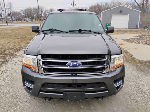 Used 2016 Ford Expedition EL XLT image 2