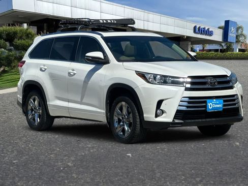Used 2018 Toyota Highlander Limited Platinum AWD/4WD image 10