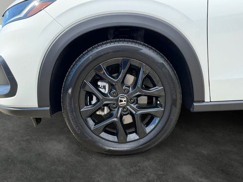 Used 2025 Honda HR-V Sport image 4