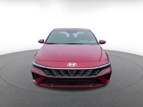 Used 2025 Hyundai Elantra SEL image 5