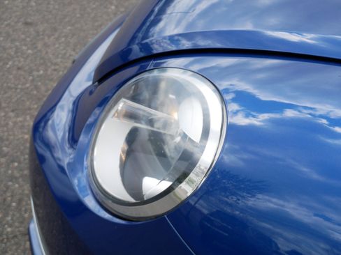 Used 2013 Volkswagen Beetle 2.0T FWD image 15