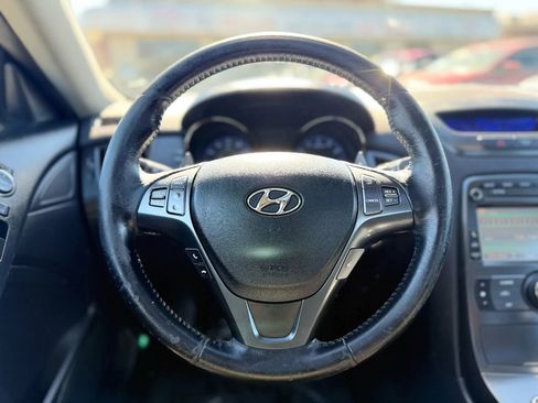 Used 2011 Hyundai Genesis 2.0T image 26