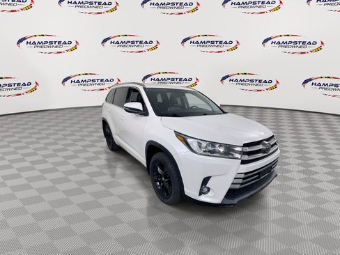 Used 2019 Toyota Highlander Limited AWD/4WD image 2