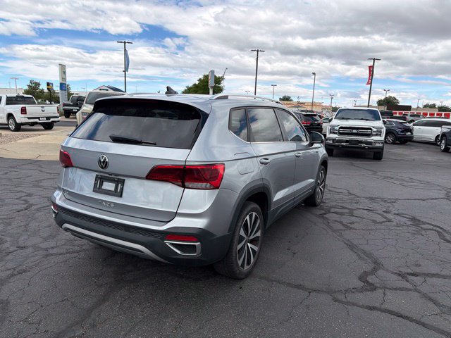 Used 2022 Volkswagen Taos SE FWD image 7