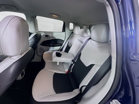 Used 2021 Jeep Compass Limited w/ Elite Exterior Group image 27