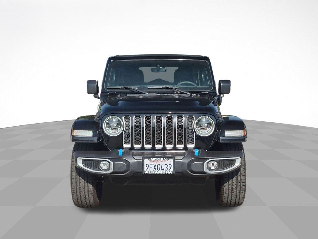 Used 2023 Jeep Wrangler Unlimited Sahara w/ Cold Weather Group AWD/4WD image 2