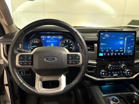 Certified 2022 Ford Expedition XLT AWD/4WD image 5