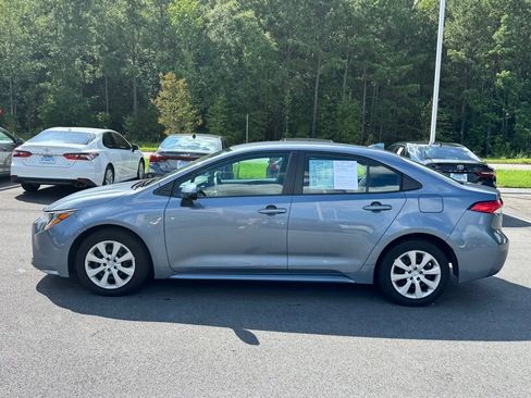 Used 2025 Toyota Corolla LE FWD image 3