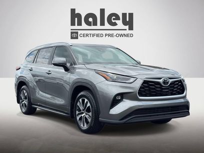 Used 2025 Toyota Highlander XLE