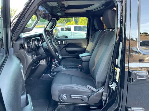 Used 2022 Jeep Wrangler Unlimited Sport AWD/4WD image 13