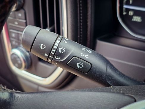 Certified 2022 GMC Sierra 3500 SLE w/ SLE Convenience Package image 19