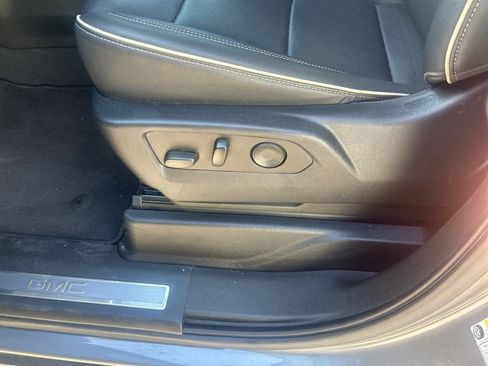 Certified 2021 GMC Yukon SLT w/ SLT Premium Package image 8