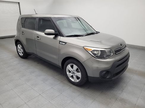 Used 2019 Kia Soul FWD image 11