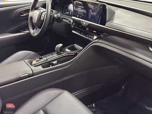 Used 2025 Toyota Crown Signia w/ Advanced Technology Package AWD/4WD image 37