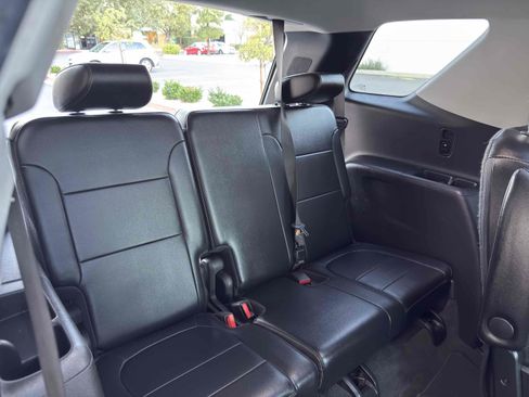 Used 2018 Chevrolet Traverse Premier w/ Redline Edition image 66