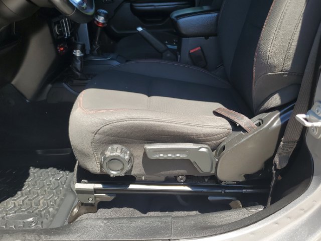 Used 2019 Jeep Wrangler Rubicon AWD/4WD image 25