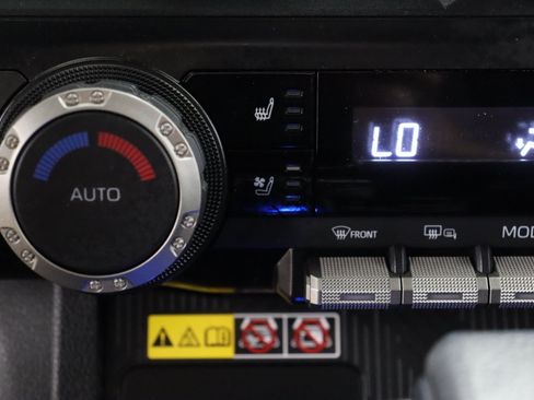Certified 2025 Toyota 4Runner TRD Off-Road Premium w/ Tow Technology Package AWD/4WD image 22