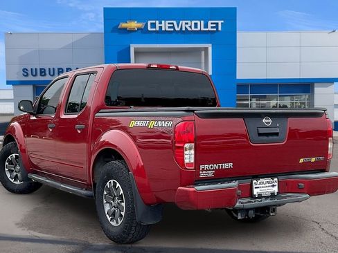 Used 2018 Nissan Frontier Desert Runner RWD image 11
