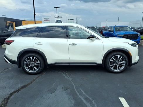 Used 2023 INFINITI QX60 Luxe w/ Vision Package AWD/4WD image 29