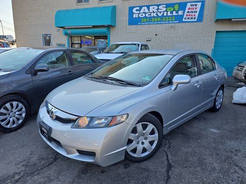 Used 2010 Honda Civic LX image 3