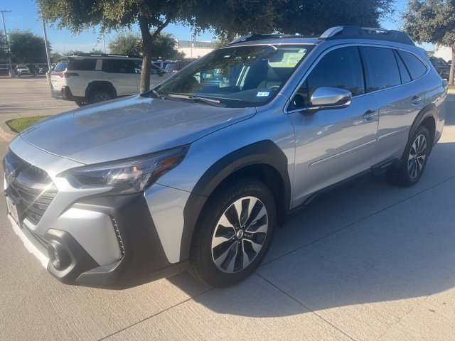 Used 2024 Subaru Outback Touring AWD/4WD image 6
