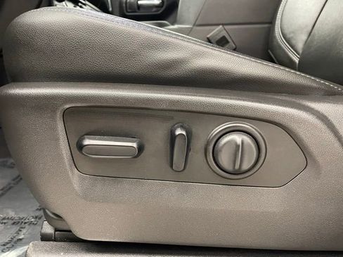 Used 2019 Chevrolet Silverado 1500 LT Trail Boss image 8