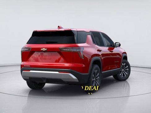 New 2026 Chevrolet Equinox LT w/ Convenience Package II FWD image 4