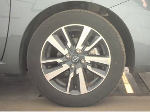 Used 2025 Nissan Versa SV image 21