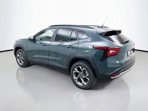 New 2026 Chevrolet Trax LT w/ Driver Confidence Package image 6