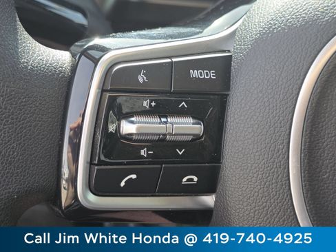 Used 2022 Kia Sorento LX FWD image 31