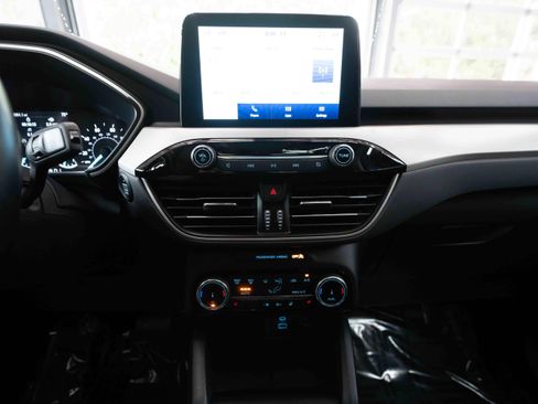 Used 2022 Ford Escape SEL AWD/4WD image 17