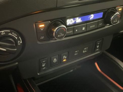 Used 2023 Nissan Frontier PRO-4X w/ Pro Convenience Package image 21