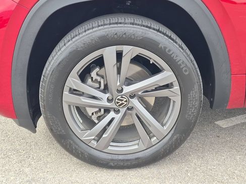 Used 2024 Volkswagen Atlas Cross Sport SEL R-Line AWD/4WD image 10