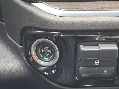 Used 2022 Chevrolet Silverado 1500 LTZ w/ LTZ Convenience Package II image 20