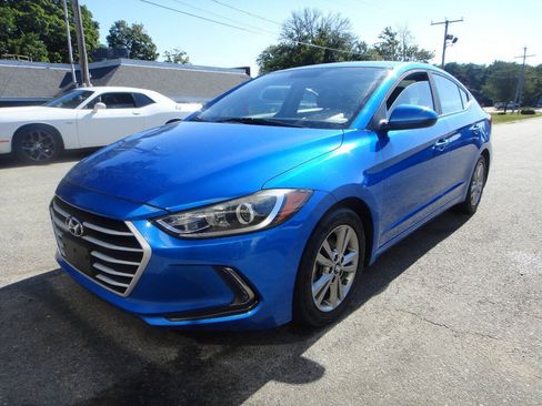Used 2017 Hyundai Elantra Value Edition FWD image 1