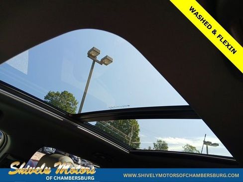 Used 2022 Chevrolet TrailBlazer RS w/ Sun and Liftgate Package image 13