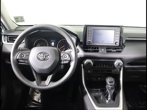 Used 2019 Toyota RAV4 LE w/ Carpet Mat Package FWD image 8