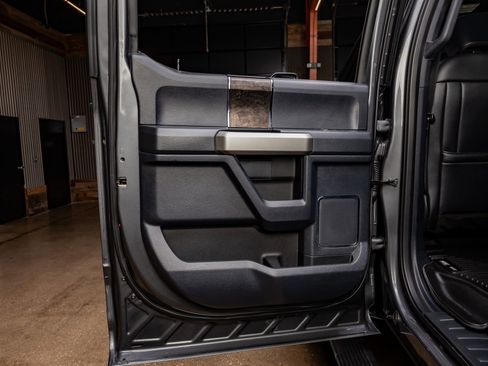 Used 2022 Ford F350 Lariat w/ Lariat Ultimate Package image 38