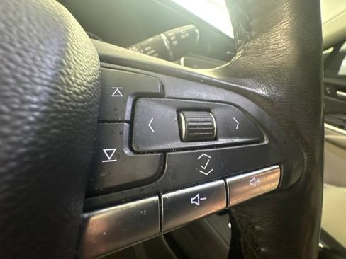 Used 2021 Cadillac XT4 Luxury w/ Cold Weather Package FWD image 20