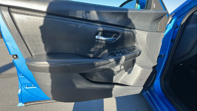 Used 2024 Nissan Sentra SV FWD image 18