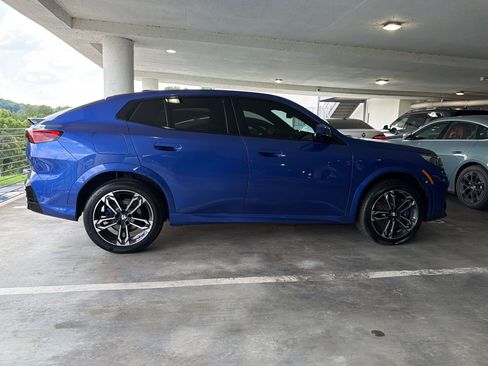 Certified 2024 BMW X2 xDrive28i w/ Premium Package AWD/4WD image 5