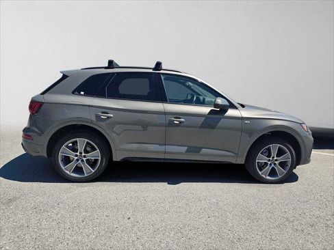 Used 2025 Audi Q5 2.0T Premium w/ Convenience Plus Package AWD/4WD image 2