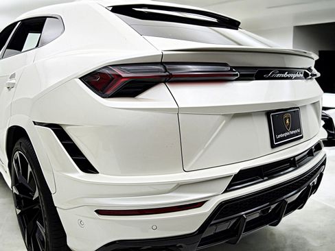 Used 2024 Lamborghini Urus S image 14