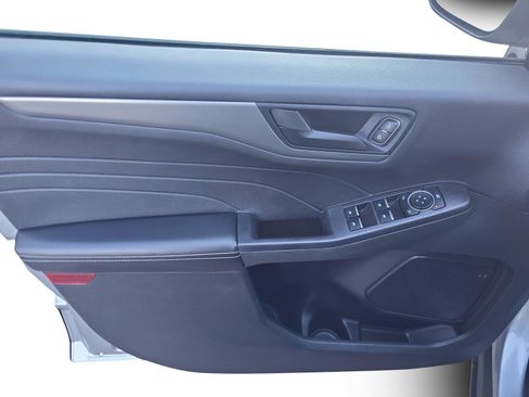 Used 2024 Ford Escape Active image 9