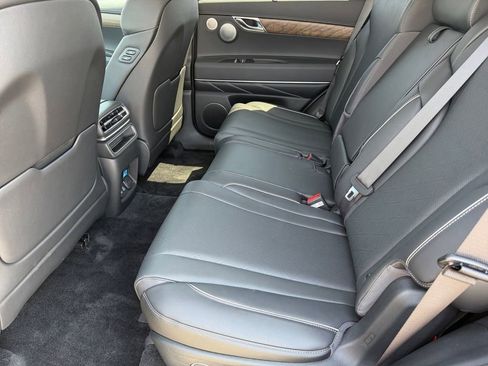 New 2026 Genesis GV80 2.5T Advanced image 12