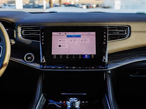 Used 2024 Jeep Wagoneer Series II w/ Flexible Seating Group image 16