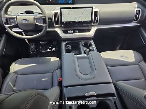 New 2026 Ford Expedition Active RWD image 10