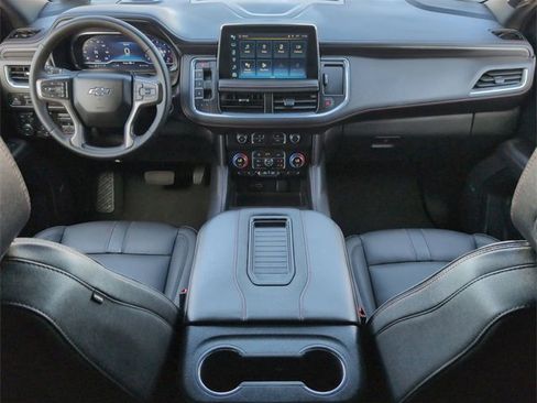 Used 2024 Chevrolet Suburban RST w/ Luxury Package image 19